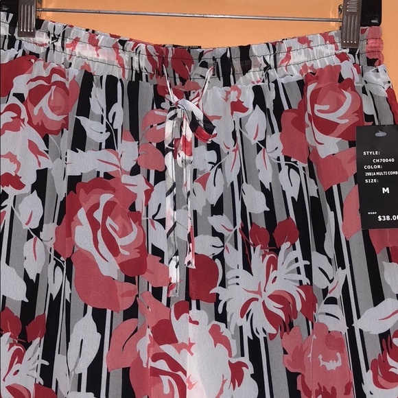 Robert Louis wide leg/ flowy pants - Picture 2 of 4